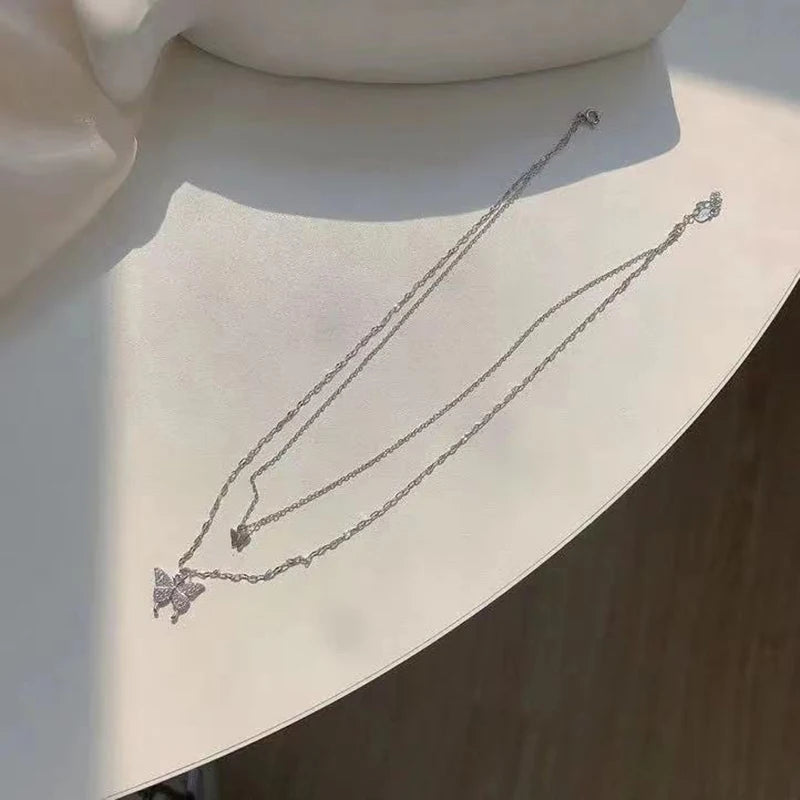 Nuevo collar de mariposa brillante para mujer, exquisito collar de cadena de clavícula de doble capa, joyería para regalo de mujer