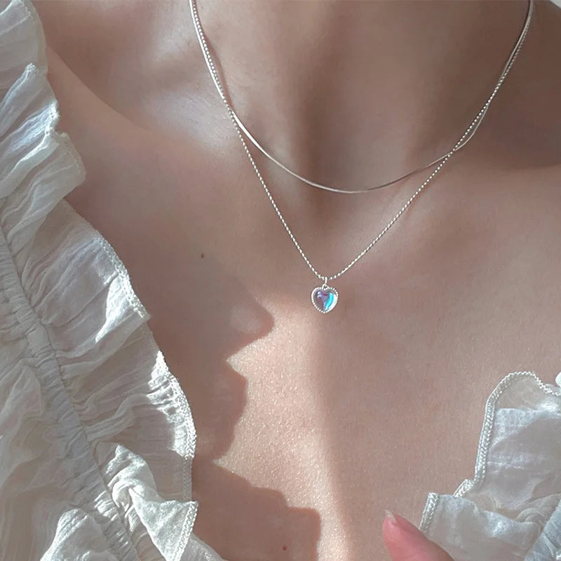 Nuevo collar de mariposa brillante para mujer, exquisito collar de cadena de clavícula de doble capa, joyería para regalo de mujer