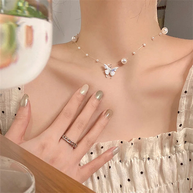 Nuevo collar de mariposa brillante para mujer, exquisito collar de cadena de clavícula de doble capa, joyería para regalo de mujer