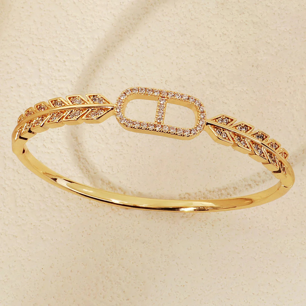 Pulsera de Cobre Dorado con Circonita