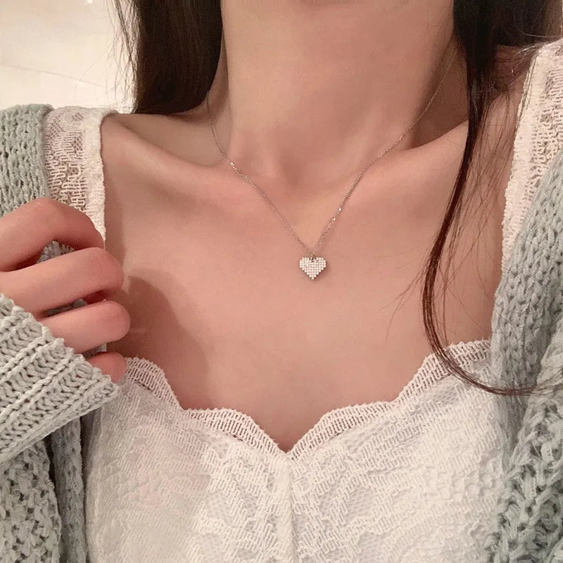 Nuevo collar de mariposa brillante para mujer, exquisito collar de cadena de clavícula de doble capa, joyería para regalo de mujer
