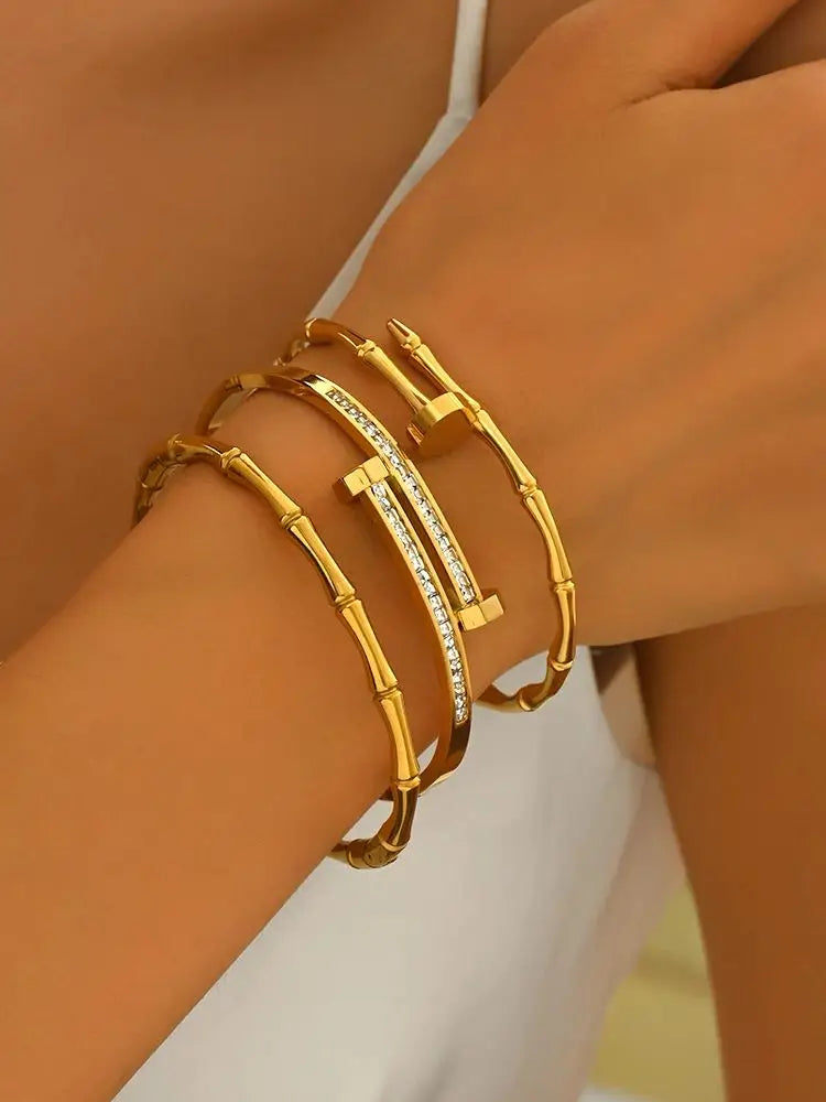 Conjunto de Pulseras de Acero Inoxidable con Trébol de Cuatro Hojas y Circonita